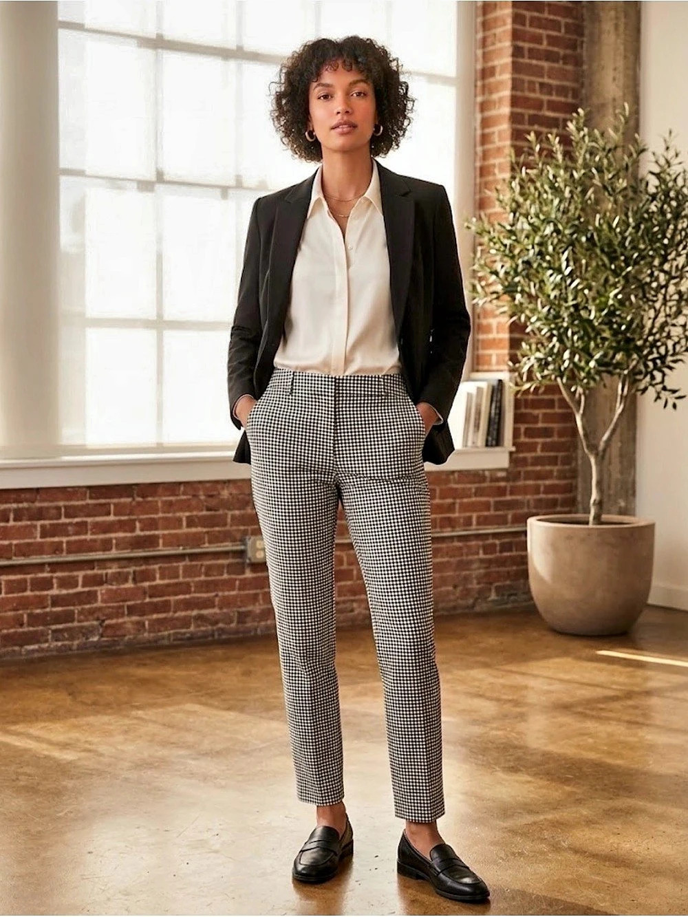 Jules & Leopold Checkered Tapered Pants in Black & White